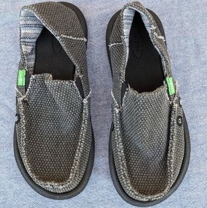 Sanuk kids shoe